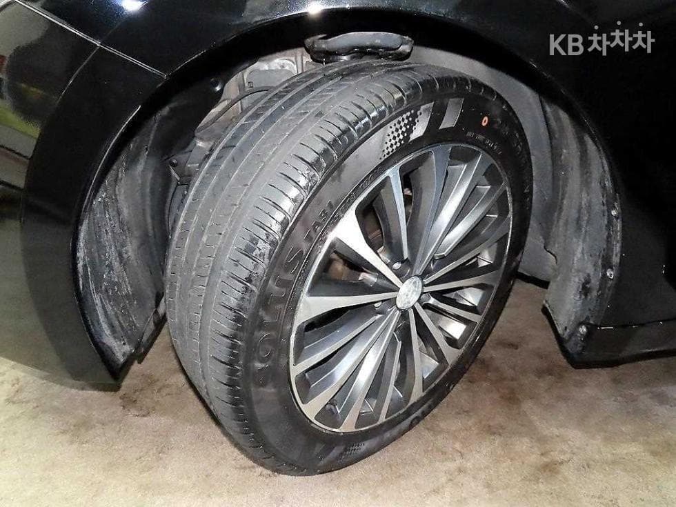 Hyundai Grandeur (Azera)HGHG300 Premium - 20