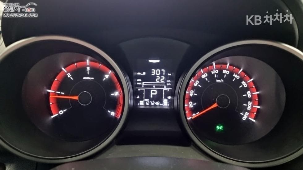 KG Mobility Tivoli 아머1.6 Diesel TX 2WD - 5
