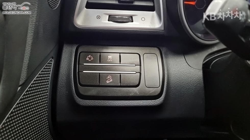 KG Mobility Tivoli 아머1.6 Diesel TX 2WD - 15