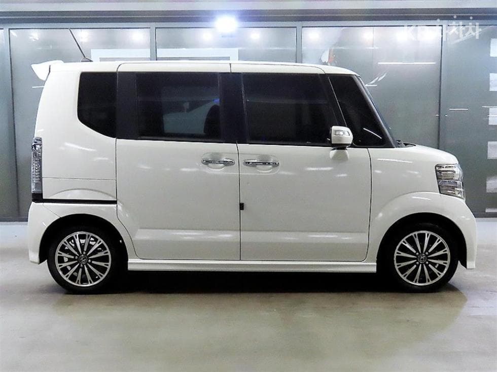 혼다 N Box0.7 Gasoline CVT - 3