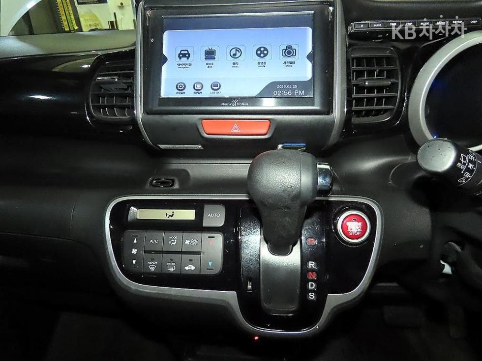 혼다 N Box0.7 Gasoline CVT - 10