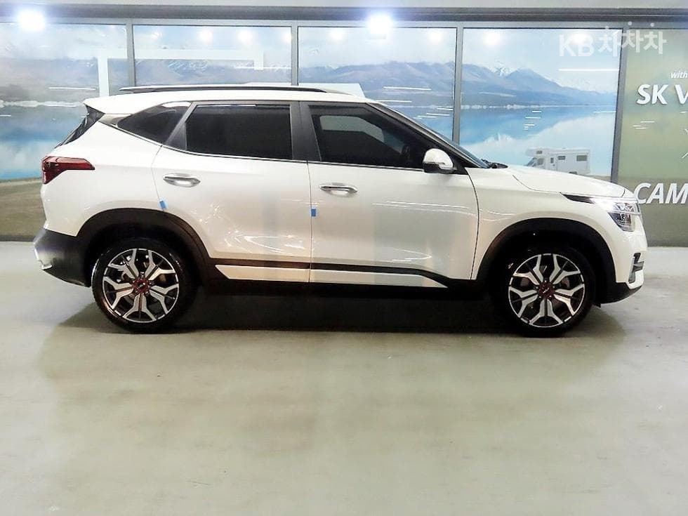 Kia Seltos1.6 Gasoline Turbo 2WD Signature - 3
