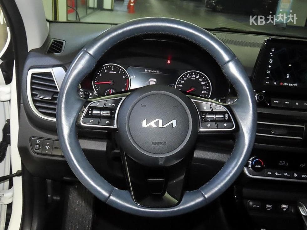 Kia Seltos1.6 Gasoline Turbo 2WD Signature - 8