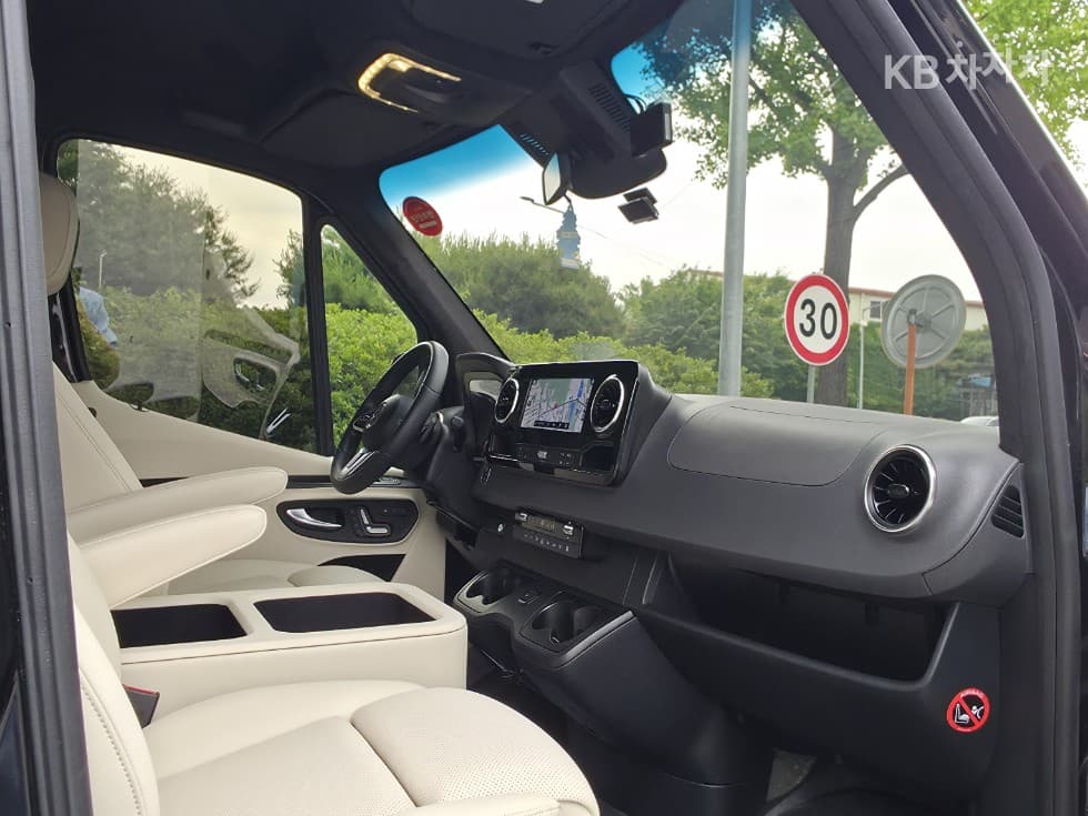Mercedes-Benz New스프린터Tourer 319 CDI VS30 - 22