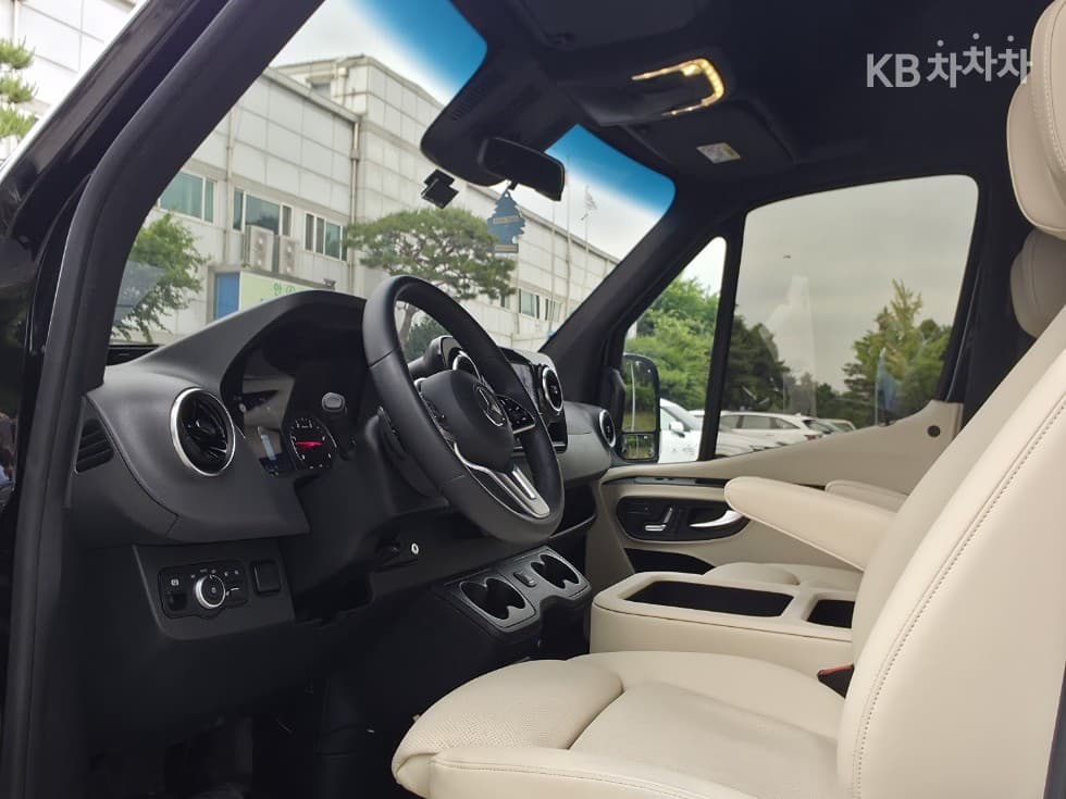 Mercedes-Benz New스프린터Tourer 319 CDI VS30 - 23