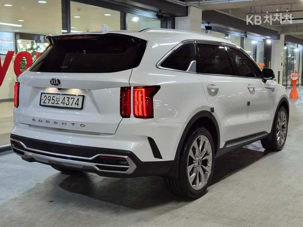 Kia Sorento 4th generation2.2 Diesel 2WD Signature - 4