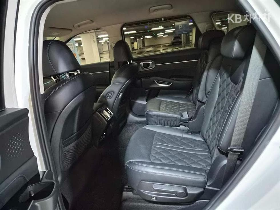 Kia Sorento 4th generation2.2 Diesel 2WD Signature - 7