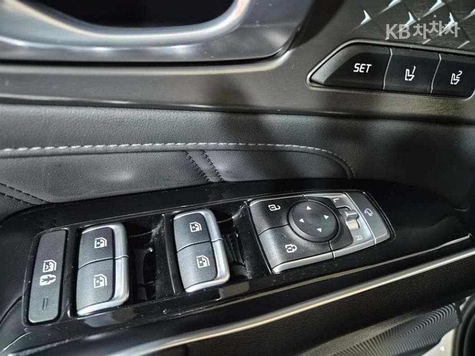 Kia Sorento 4th generation2.2 Diesel 2WD Signature - 12