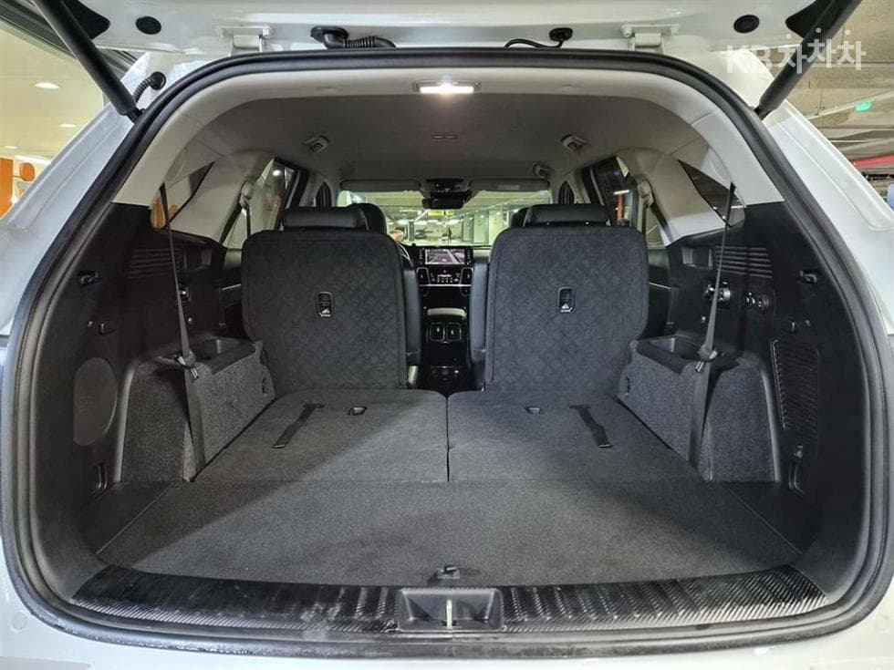 Kia Sorento 4th generation2.2 Diesel 2WD Signature - 18