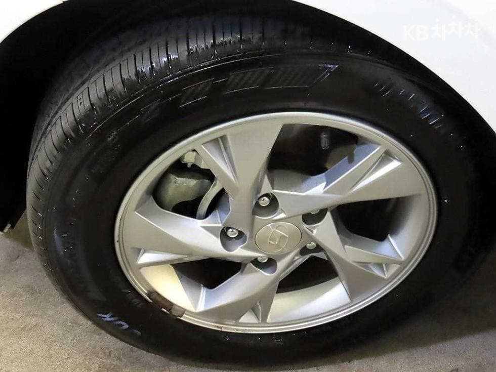 Hyundai All New Avante (Elantra)(CN7)1.6 Gasoline Modern - 18