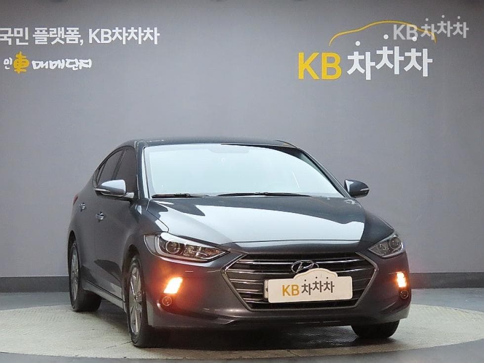 Hyundai Avante (Elantra)AD1.6 GDi Modern - 3