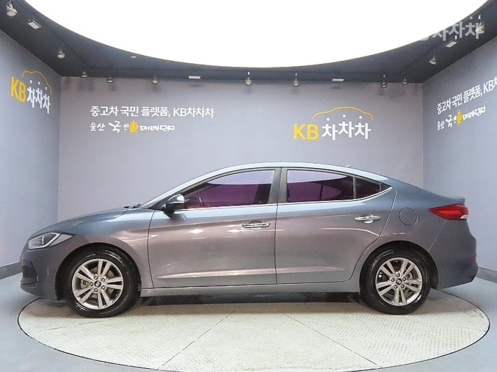 Hyundai Avante (Elantra)AD1.6 GDi Modern - 5