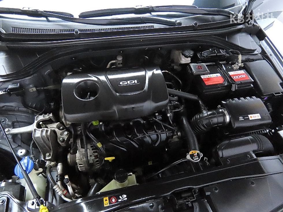 Hyundai Avante (Elantra)AD1.6 GDi Modern - 7