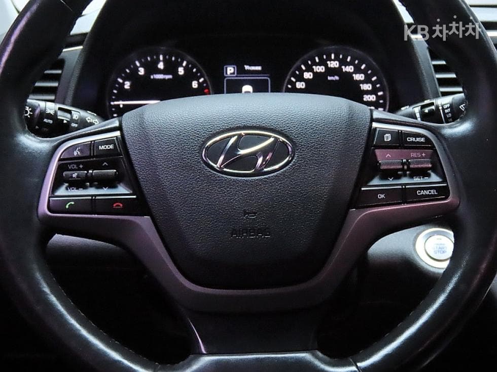 Hyundai Avante (Elantra)AD1.6 GDi Modern - 18