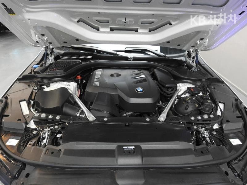 BMW New5 Series(G60)520i M Sport - 6
