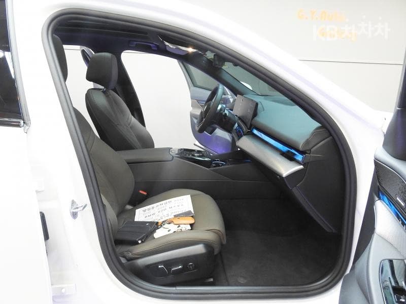 BMW New5 Series(G60)520i M Sport - 11