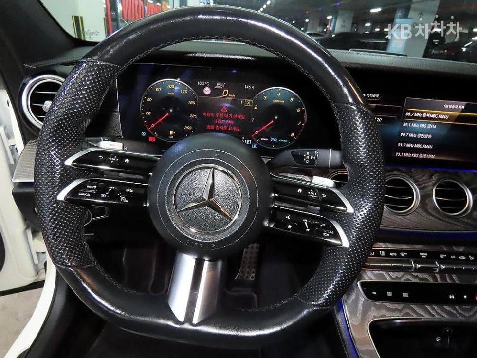 Mercedes-Benz E-Class (W213)E350 4MATIC Avantgarde - 8