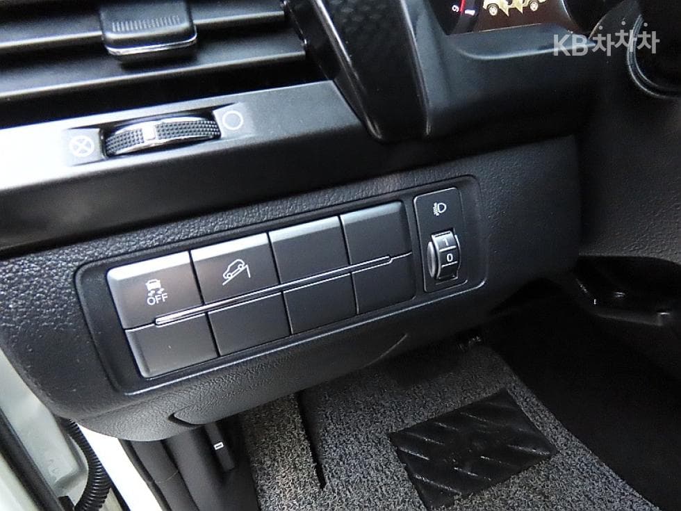 KG Mobility Rexton 스포츠2.2 4WD Prestige Special (special feature/edition) - 12