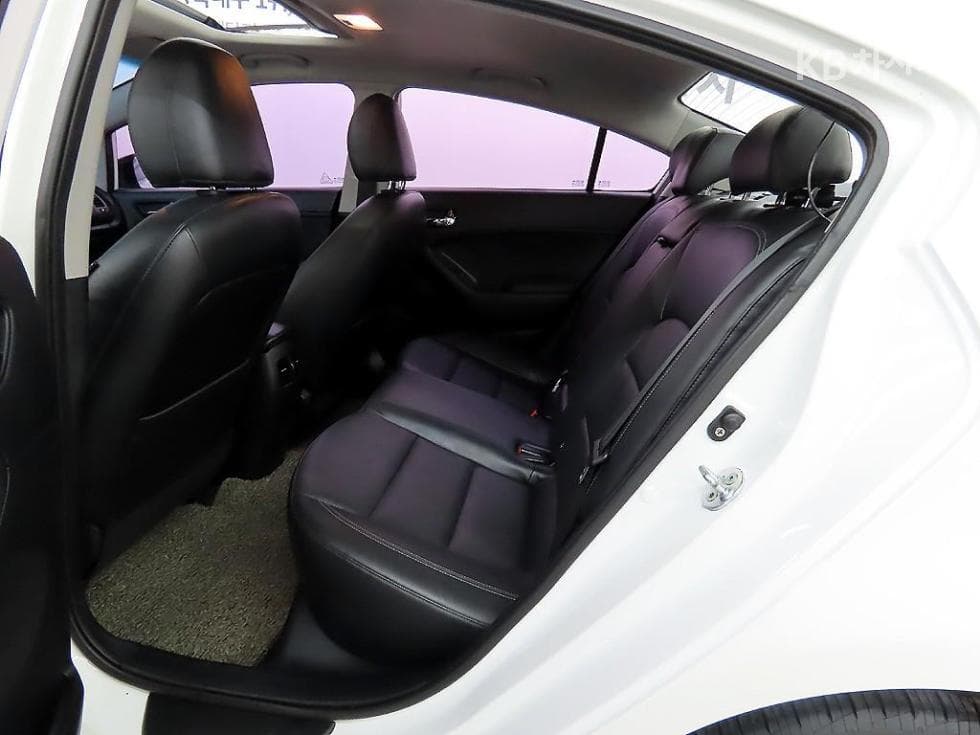 Kia K3Prestige - 6