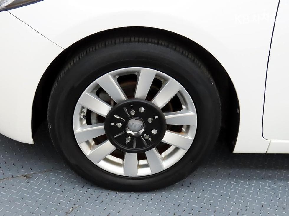 Kia K3Prestige - 20