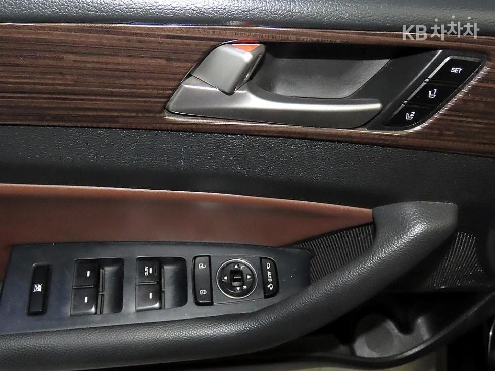 Hyundai Sonata New Rise2.0 Modern - 14