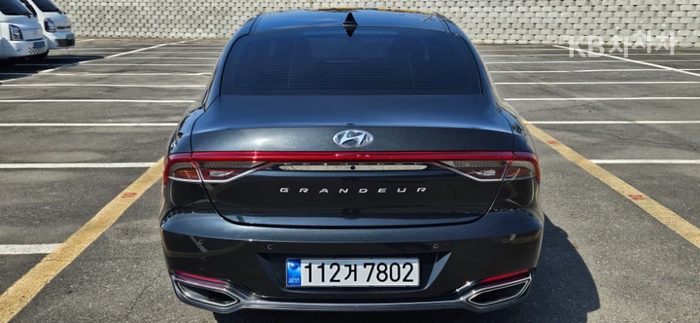 Hyundai The New (facelift) Grandeur (Azera)LPi 3.0 Rental car Modern - 8