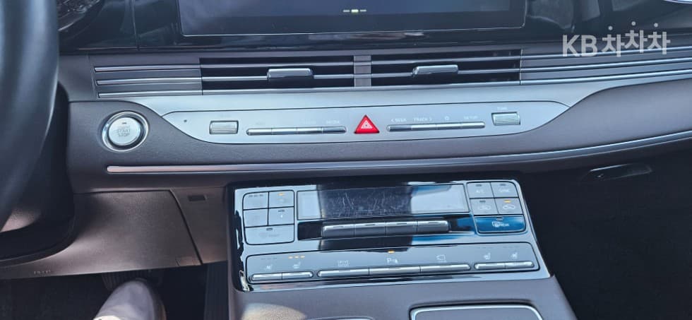 Hyundai The New (facelift) Grandeur (Azera)LPi 3.0 Rental car Modern - 24