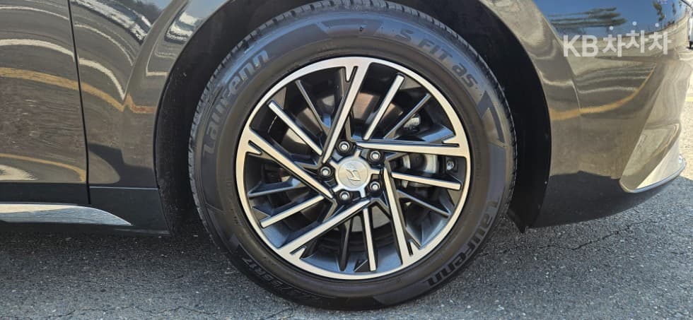 Hyundai The New (facelift) Grandeur (Azera)LPi 3.0 Rental car Modern - 31