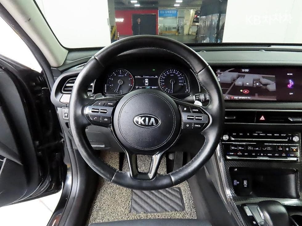 Kia K7 Premiere3.0 GDi Signature - 9