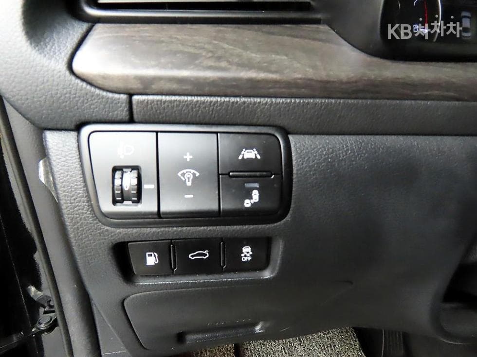 Kia K7 Premiere3.0 GDi Signature - 13