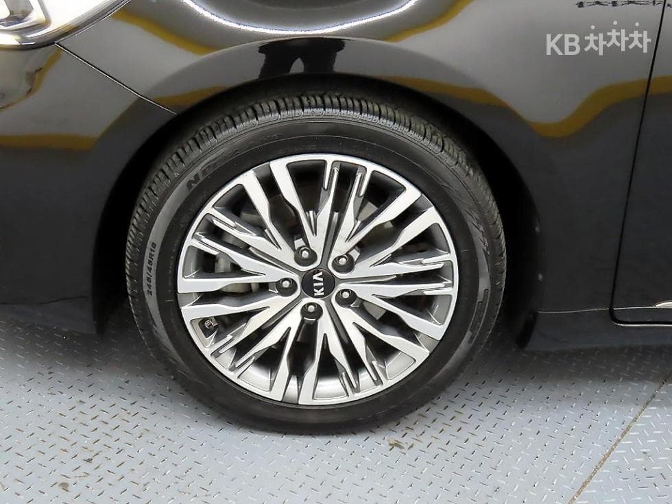 Kia K7 Premiere3.0 GDi Signature - 20