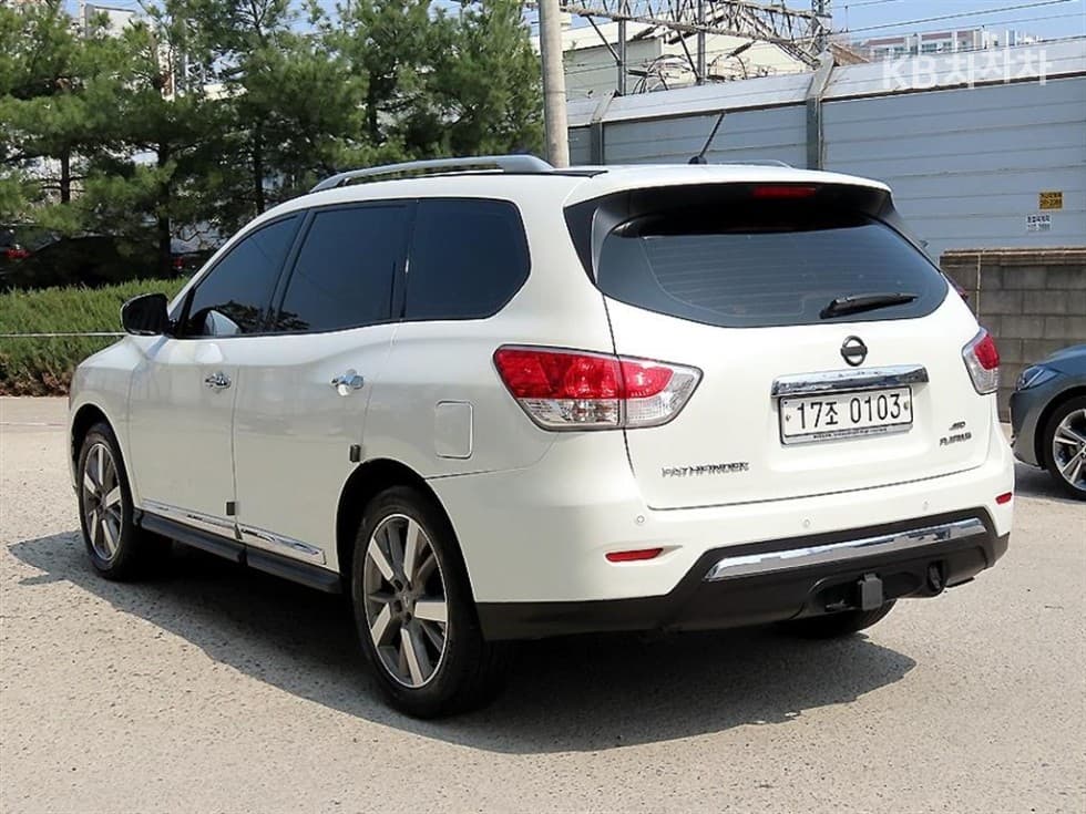 Nissan 패스파Seater더3.5 4WD SE - 3