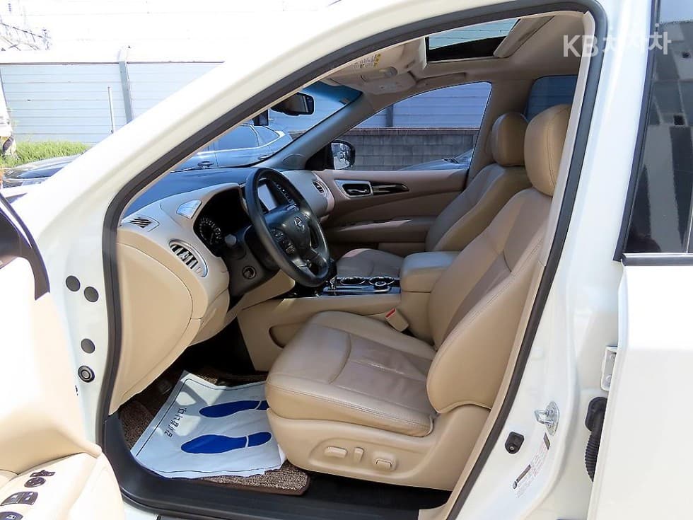 Nissan 패스파Seater더3.5 4WD SE - 5