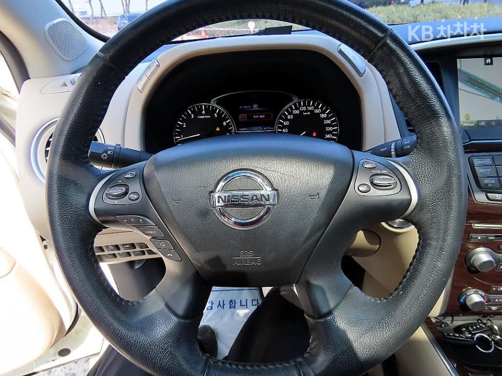 Nissan 패스파Seater더3.5 4WD SE - 8