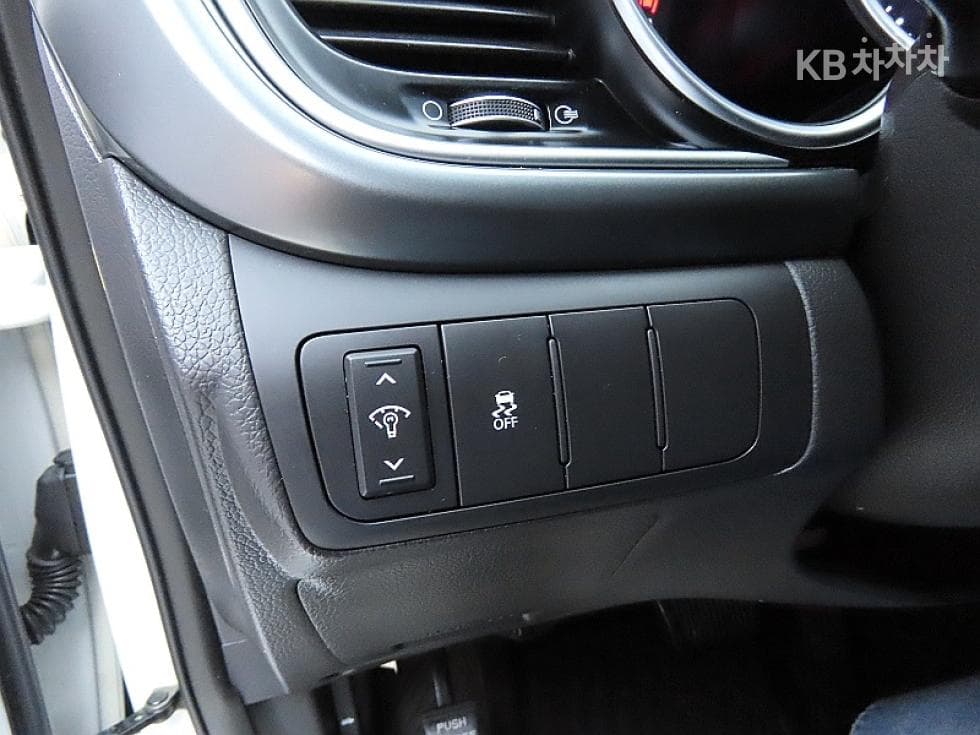 Kia The New (facelift) K5Luxury Standard - 12