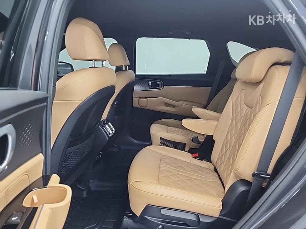 Kia The New (facelift) Sorento MQ42.2 Diesel 2WD Signature - 12