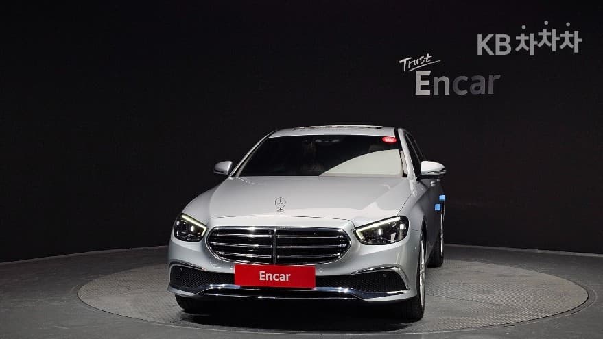 Mercedes-Benz E-Class (W213)E250 Exclusive - 3