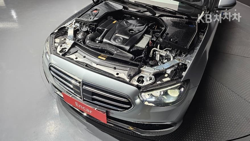 Mercedes-Benz E-Class (W213)E250 Exclusive - 6
