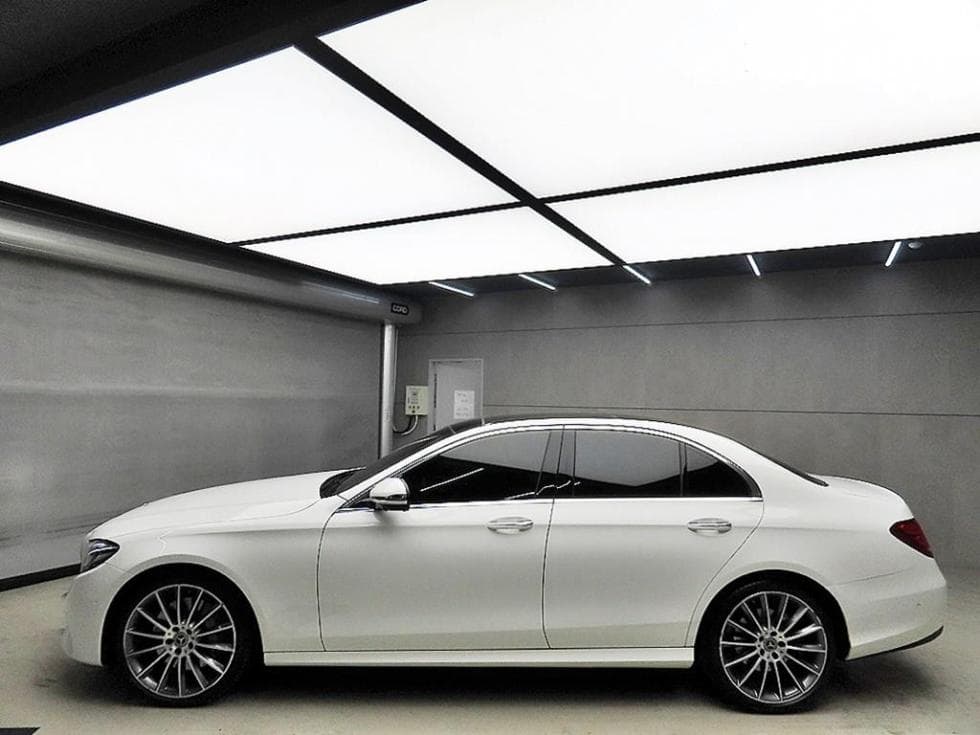 Mercedes-Benz E-Клас (W213)E350 4MATIC AMG Line - 4