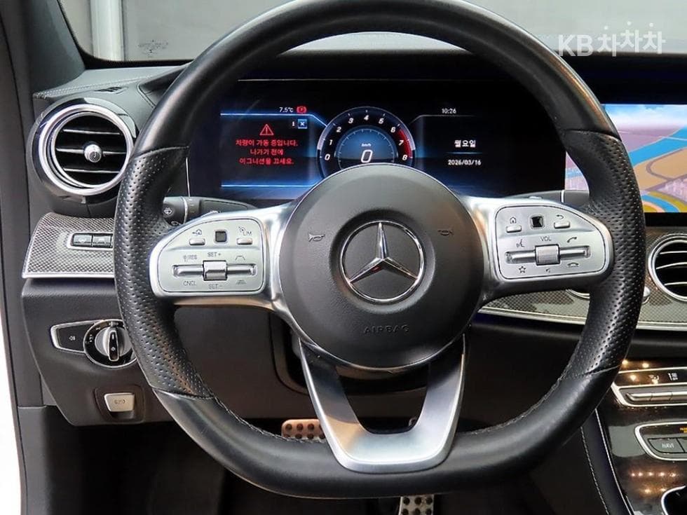 Mercedes-Benz E-Клас (W213)E350 4MATIC AMG Line - 9
