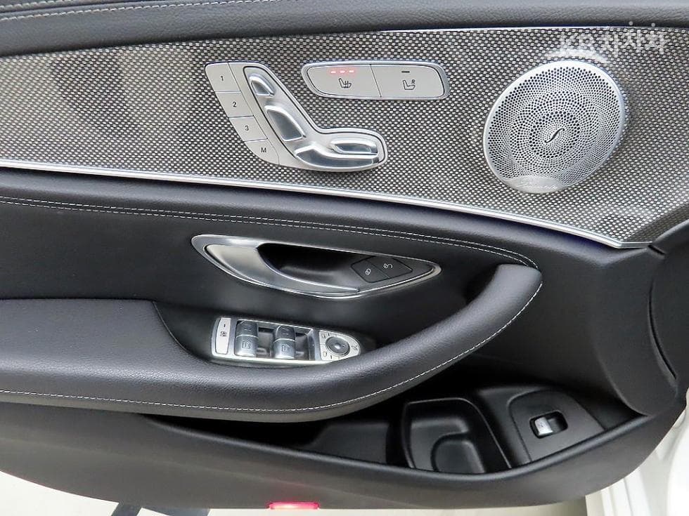 Mercedes-Benz E-Клас (W213)E350 4MATIC AMG Line - 11