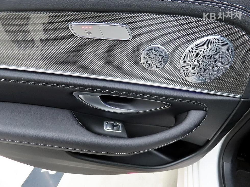 Mercedes-Benz E-Клас (W213)E350 4MATIC AMG Line - 12