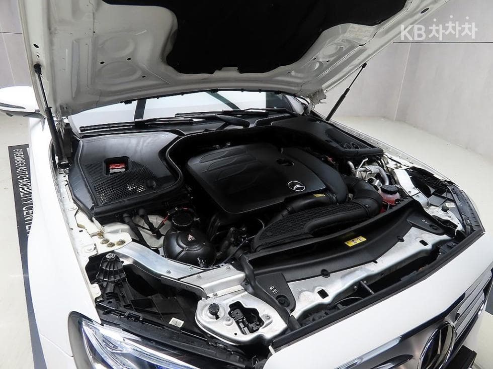 Mercedes-Benz E-Клас (W213)E350 4MATIC AMG Line - 18