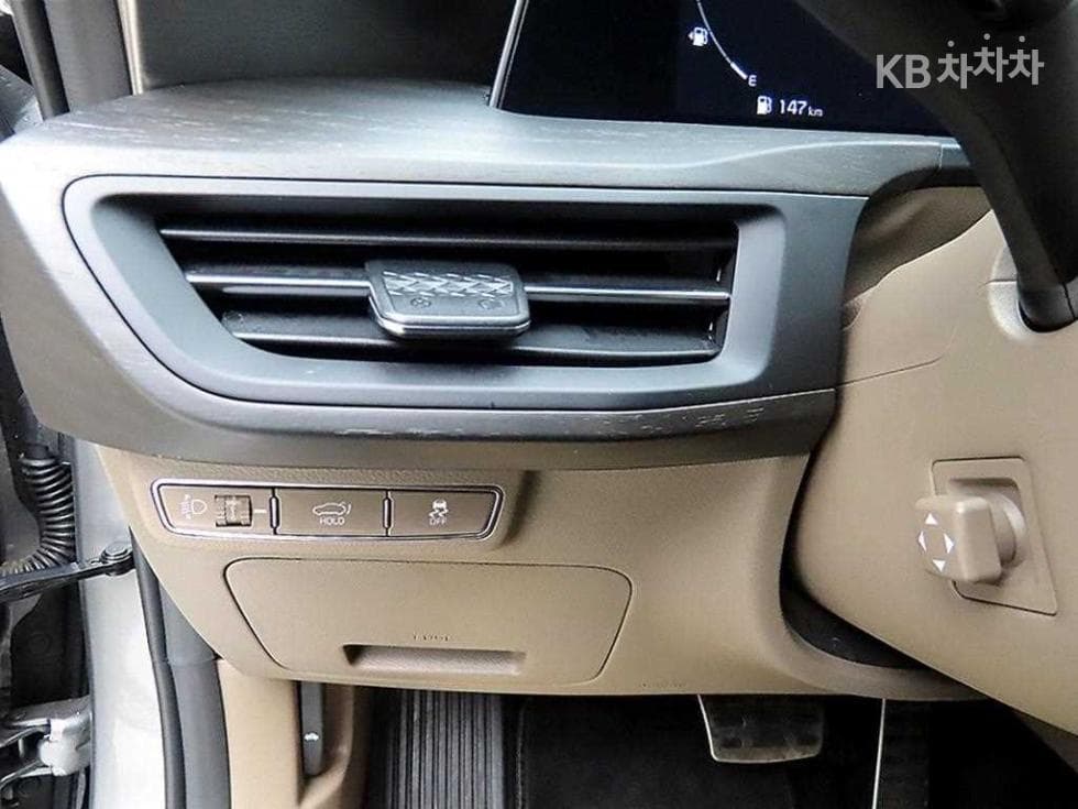 Киа K82.5L бензин Signature Специал (специален признак/издание) - 13