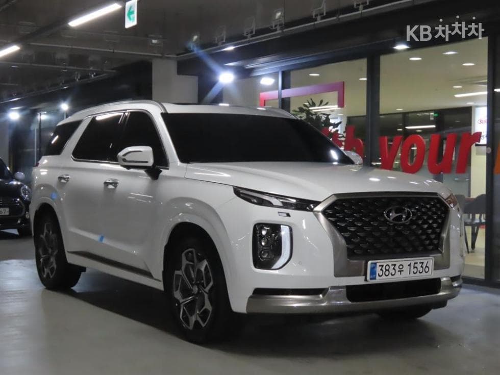 Hyundai Palisade 2.2 Diesel 7-seater (Limousine) Calligraphy - Image 1