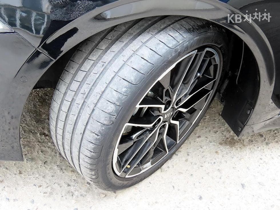 Kia K5 3rd Gen1.6 Gasoline Turbo Signature - 20