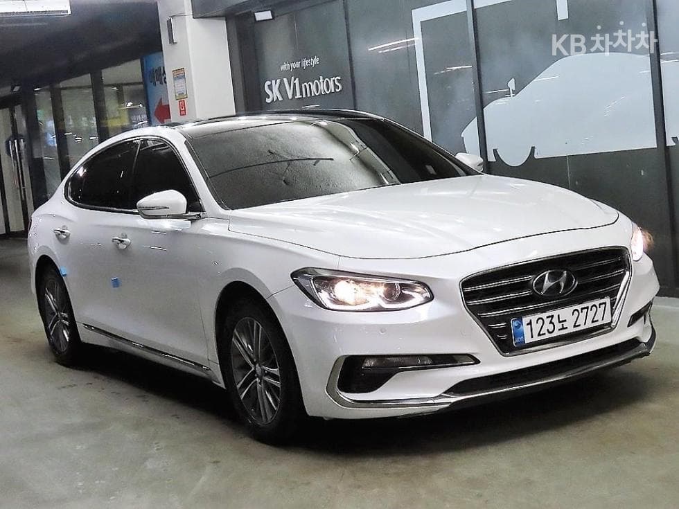 Hyundai Grandeur (Azera)IG 택시 3.0 LPi VIP 패키지 - Image 1
