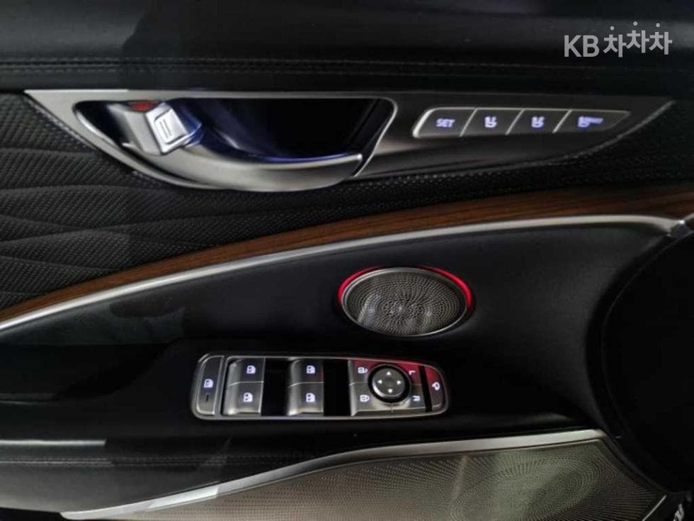 Kia 더 K95.0 GDI AWD 퀀텀 - 14