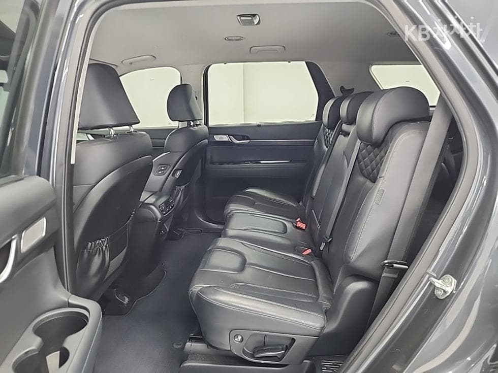 Hyundai Palisade3.8 Gasoline 8-seater AWD Prestige - 12