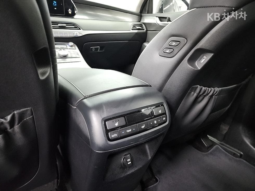 Hyundai Palisade3.8 Gasoline 8-seater AWD Prestige - 13